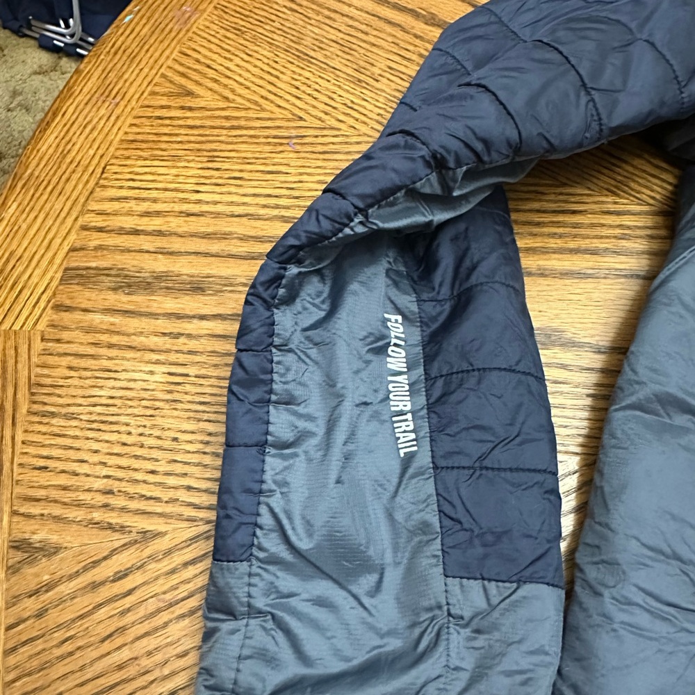 Mountain Gear Puffy Jacket - Picture 3 of 6